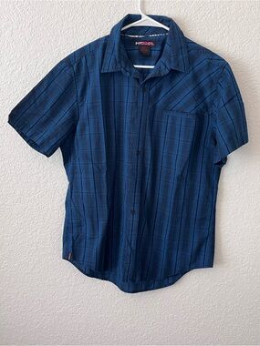 Tony Hawk Men's XL Blue Plaid Short Sleeve Button-Down Shirt